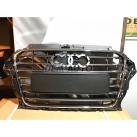 Audi a3  Решетка радиатора с хромированным молдингом , темно-серая (Тайвань)
