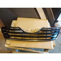 Camry  Решетка радиатора  хромированная-черная (Китай)